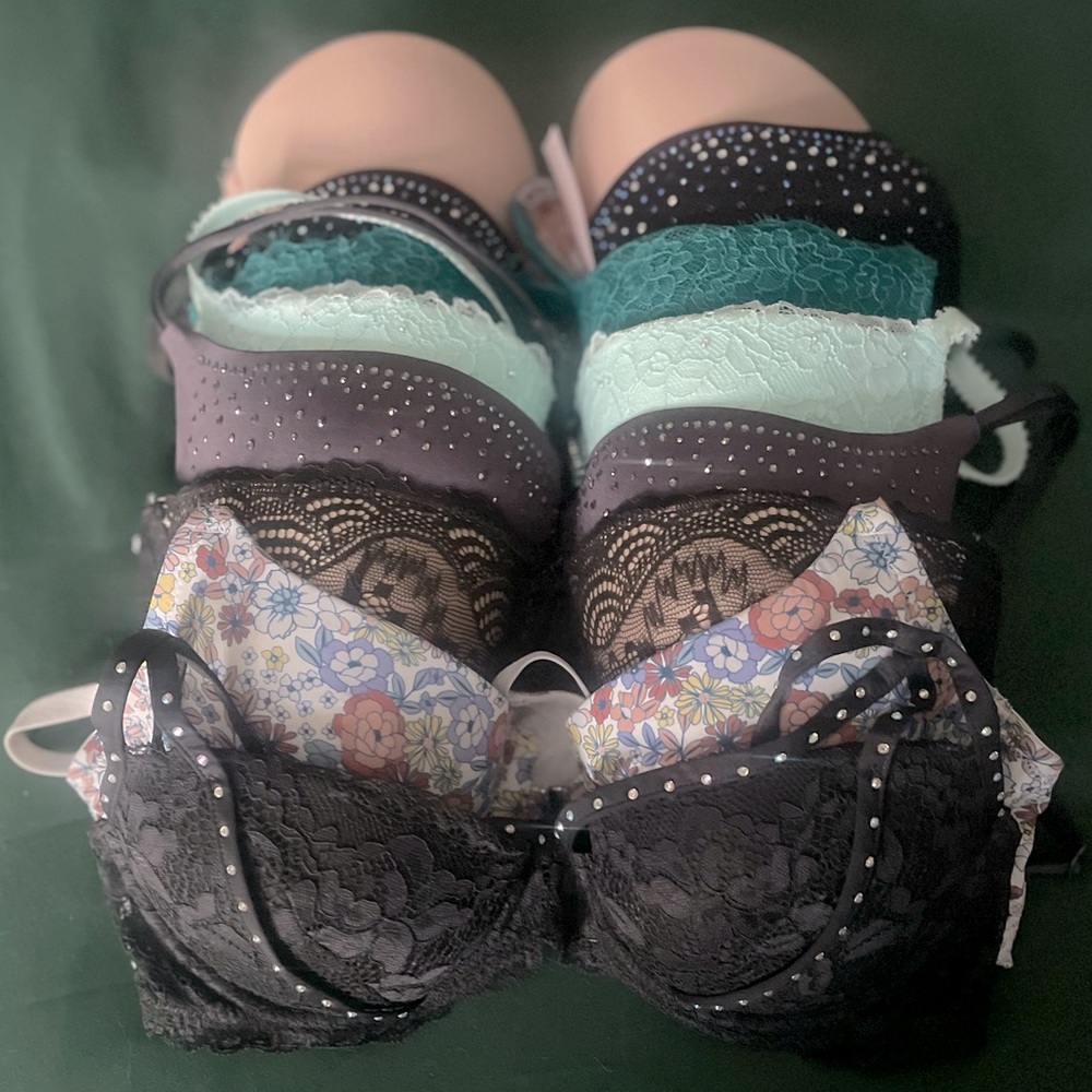 8 Size 34B Bras VS & Adore Me